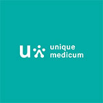 Unique Medicum Logo auf gr&uuml;nem Hintergrund